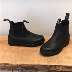 Blundstones
